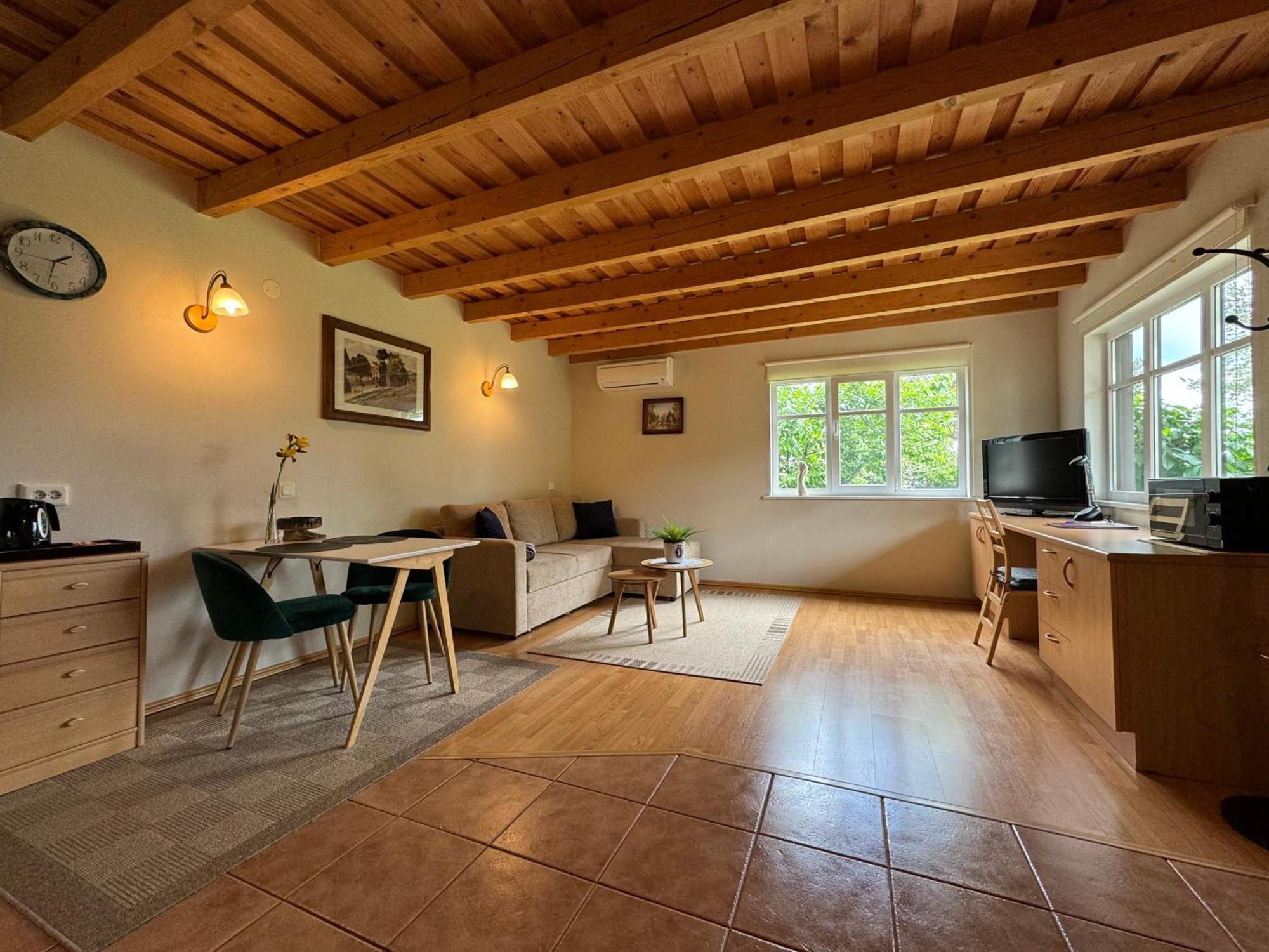 Kaesmu Merekalda Apartments - Adults Only Екстер'єр фото